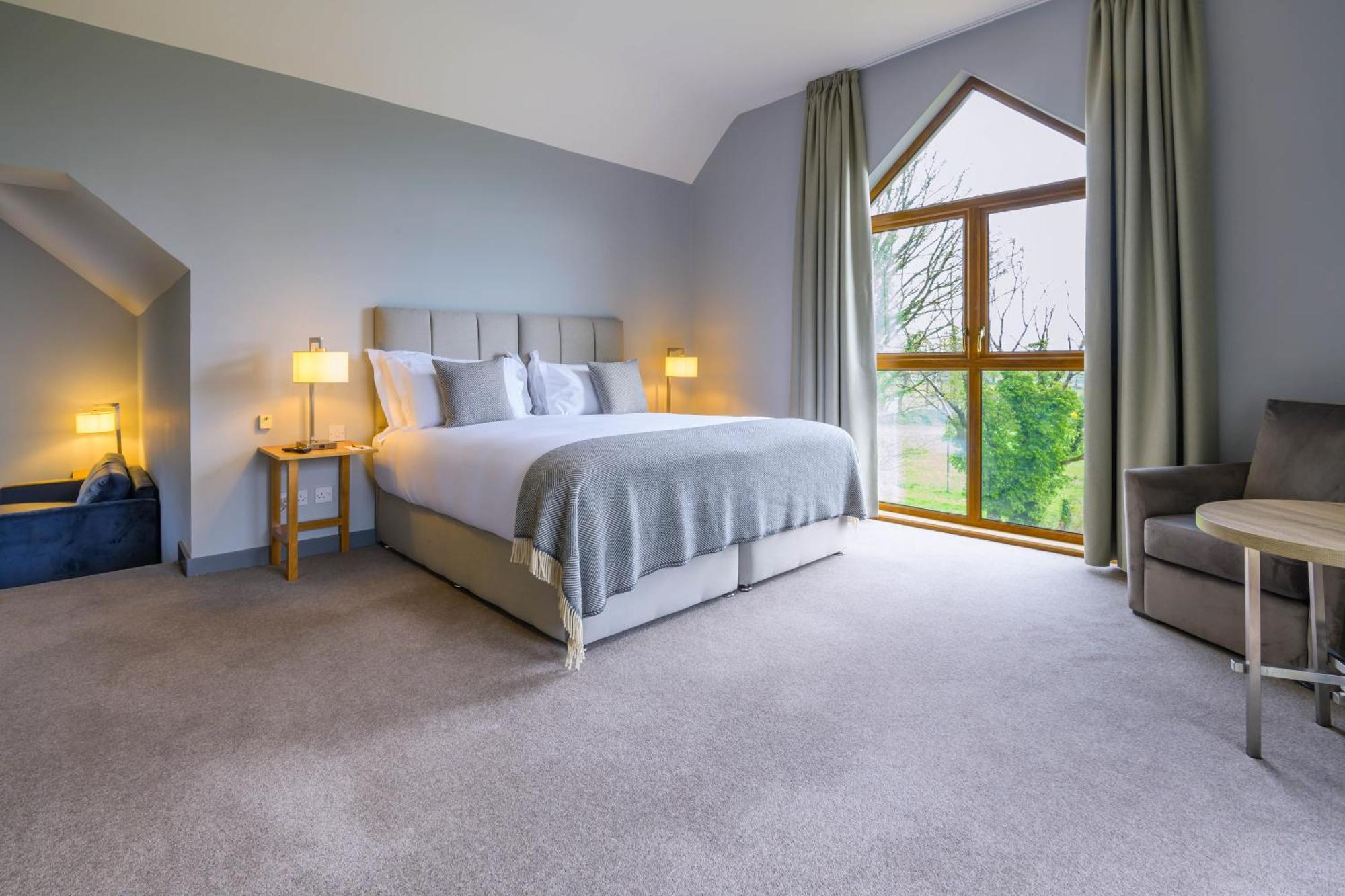 Отель Killeavy Castle Estate Meigh